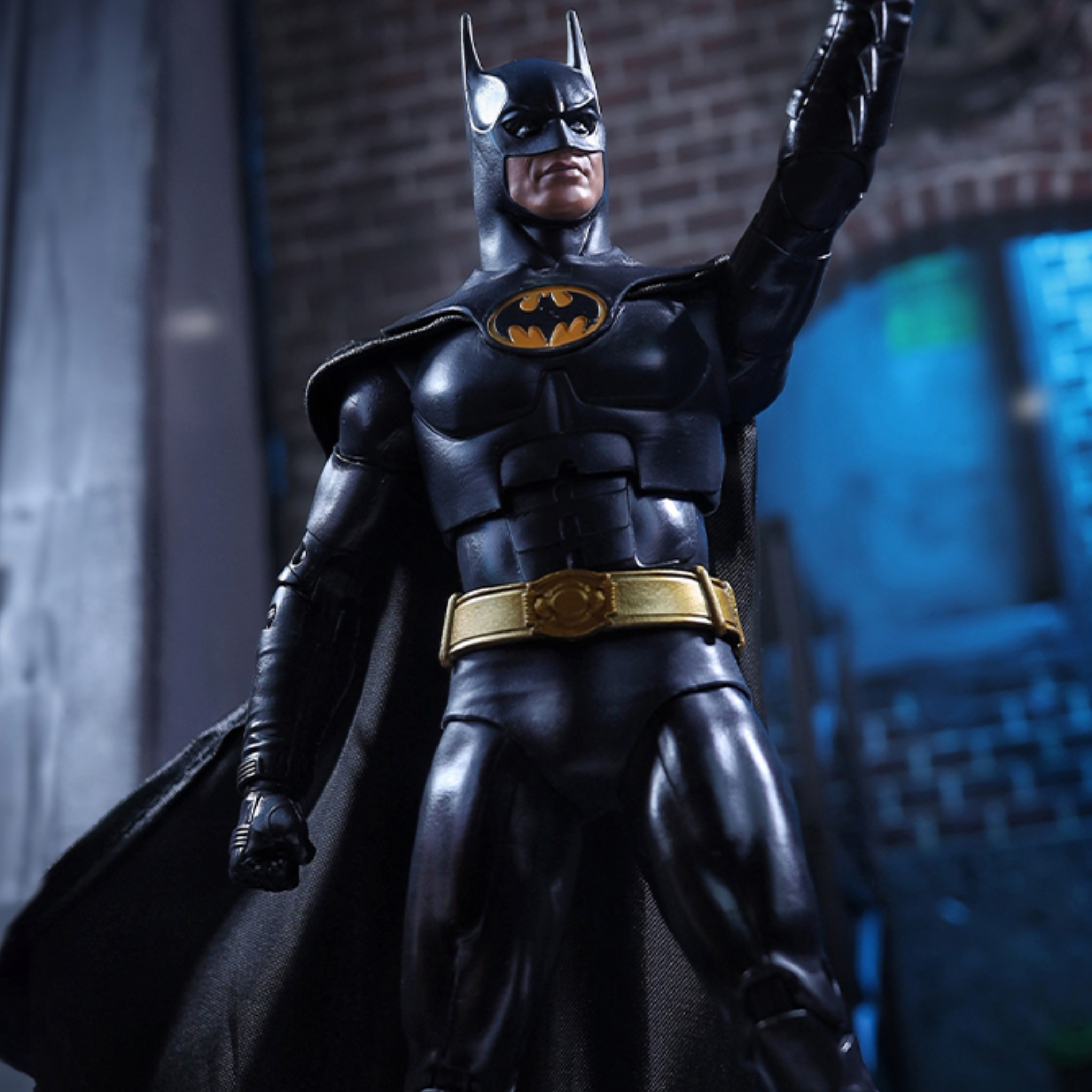 DC Multiverse Deluxe Theatrical Edition Batman (Batman Returns) - Action Figures