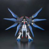 Mobile Suit Gundam MG ZGMF-X20A Strike Freedom Gundam Full Burst Mode