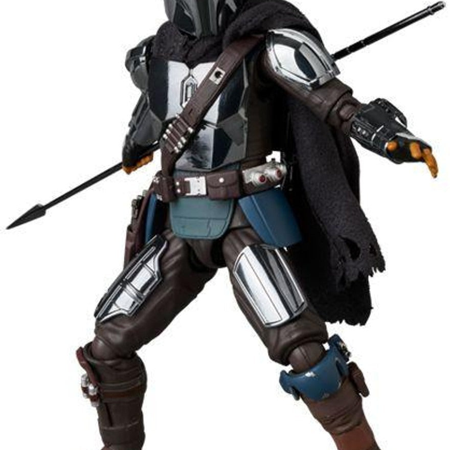 Star Wars MAFEX The Mandalorian (Celebration Exclusive Chrome Version) - Action Figures