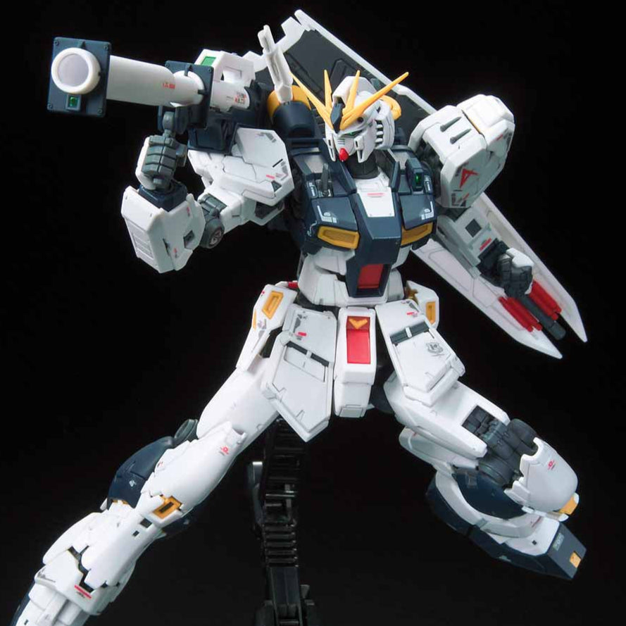 Mobile Suit Gundam 1/144 RG RX-93 Nu Gundam - Model Kits